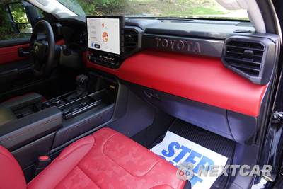 2023 Toyota Sequoia TRD Pro - zdjęcie 22 z 27 - miniatura