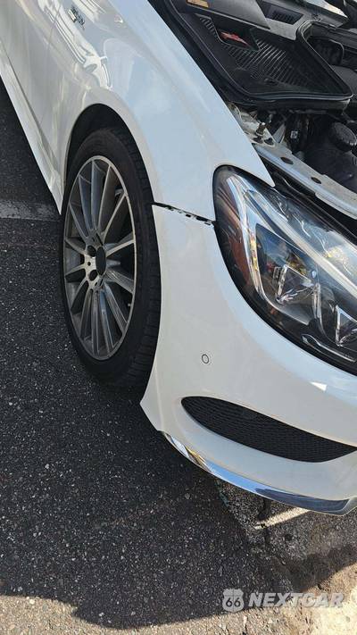 2015 Mercedes-Benz C 400 4MATIC Sedan - zdjęcie 25 z 26 - miniatura