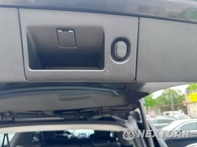 2018 Chevrolet Suburban 1500 LT 1LT - zdjęcie 9 z 38 - miniatura