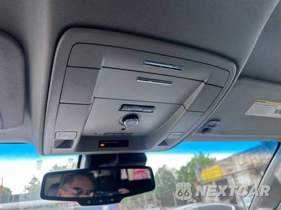 2018 Chevrolet Suburban 1500 LT 1LT - zdjęcie 29 z 38 - miniatura