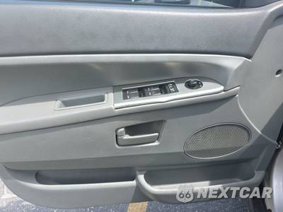 2007 Jeep Grand Cherokee Laredo - zdjęcie 9 z 27 - miniatura