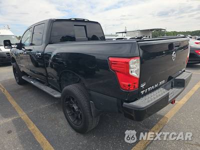2016 Nissan TITAN XD SL Crew Cab Medium Bed - zdjęcie 6 z 32 - miniatura