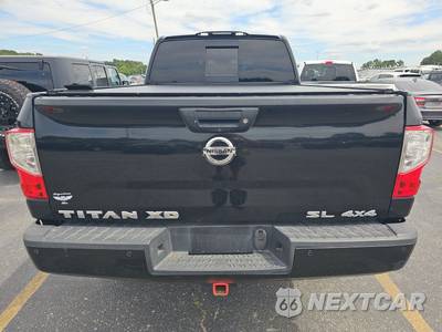 2016 Nissan TITAN XD SL Crew Cab Medium Bed - zdjęcie 5 z 32 - miniatura