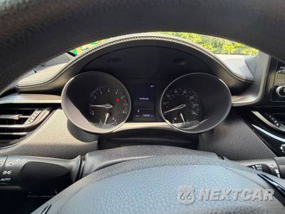2019 Toyota C-HR LE - zdjęcie 11 z 33 - miniatura