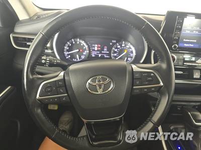2021 Toyota Highlander XLE - zdjęcie 10 z 17 - miniatura