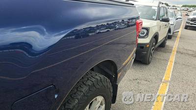 2017 Nissan TITAN SV Crew Cab Short Bed - zdjęcie 25 z 29 - miniatura