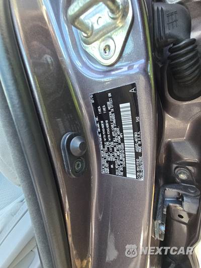 2015 Toyota Highlander LE - zdjęcie 15 z 35 - miniatura