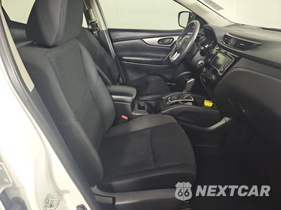 2021 Nissan Rogue Sport S - zdjęcie 8 z 17 - miniatura