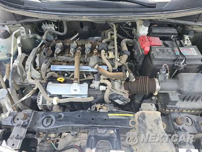 2025 Nissan Versa SV - zdjęcie 15 z 21 - miniatura