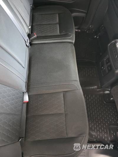 2018 Nissan TITAN SV Crew Cab Short Bed - zdjęcie 17 z 20 - miniatura