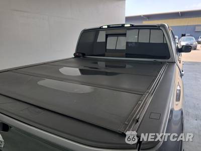 2018 Nissan TITAN SV Crew Cab Short Bed - zdjęcie 13 z 20 - miniatura