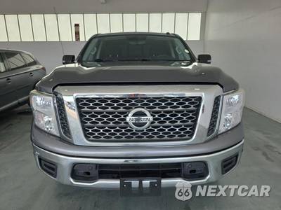 2018 Nissan TITAN SV Crew Cab Short Bed - zdjęcie 2 z 20 - miniatura