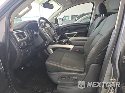 2018 Nissan TITAN SV Crew Cab Short Bed - zdjęcie 7 z 20 - miniatura