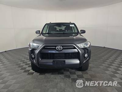 2022 Toyota 4Runner SR5 - zdjęcie 2 z 17 - miniatura