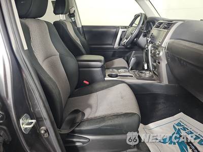 2022 Toyota 4Runner SR5 - zdjęcie 8 z 17 - miniatura
