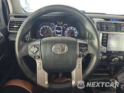 2022 Toyota 4Runner SR5 - zdjęcie 10 z 17 - miniatura