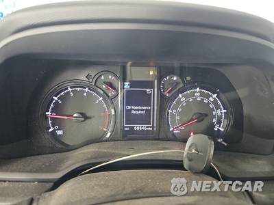 2022 Toyota 4Runner SR5 - zdjęcie 12 z 17 - miniatura