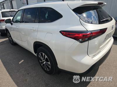 2021 Toyota Highlander XLE - zdjęcie 6 z 25 - miniatura