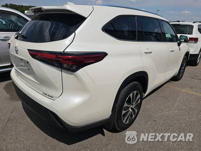 2021 Toyota Highlander XLE - zdjęcie 4 z 25 - miniatura