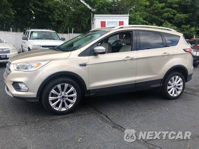 2017 Ford Escape Titanium - zdjęcie 2 z 33 - miniatura
