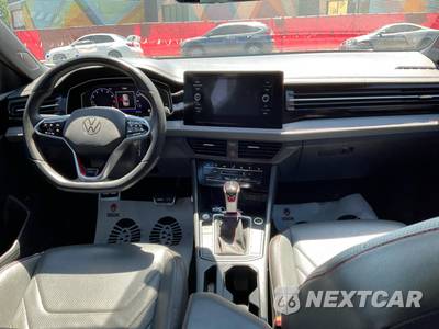 2025 Volkswagen Jetta GLI Autobahn - zdjęcie 18 z 20 - miniatura