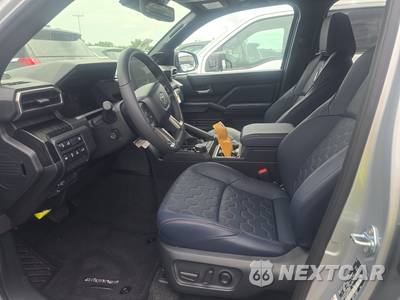 2026 Toyota 4Runner i-FORCE MAX Platinum - zdjęcie 13 z 25 - miniatura