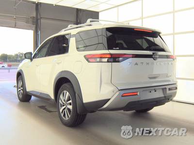 2023 Nissan Pathfinder SL - zdjęcie 6 z 24 - miniatura