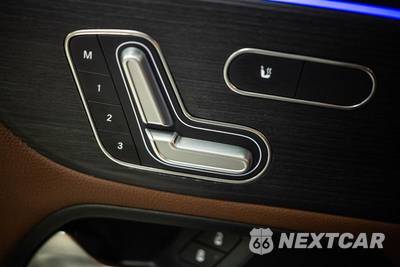 2020 Mercedes-Benz GLB 250 - zdjęcie 17 z 30 - miniatura
