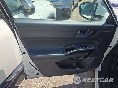 2024 Nissan Pathfinder SV - zdjęcie 9 z 20 - miniatura