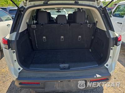 2024 Nissan Pathfinder SV - zdjęcie 17 z 20 - miniatura