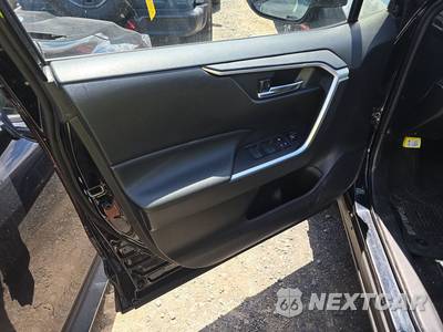 2023 Toyota RAV4 Prime SE - zdjęcie 9 z 39 - miniatura