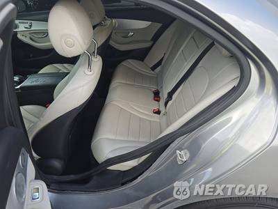2015 Mercedes-Benz C 300 4MATIC Sedan - zdjęcie 13 z 18 - miniatura