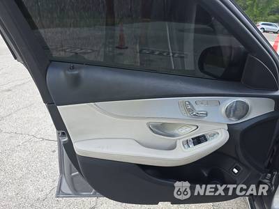 2015 Mercedes-Benz C 300 4MATIC Sedan - zdjęcie 9 z 18 - miniatura