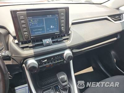 2021 Toyota RAV4 LE - zdjęcie 11 z 30 - miniatura