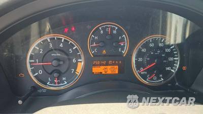 2013 Nissan Armada SL - zdjęcie 28 z 32 - miniatura