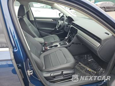2021 Volkswagen Passat 2.0T SE - zdjęcie 8 z 18 - miniatura
