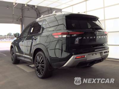 2023 Nissan Pathfinder SL - zdjęcie 6 z 43 - miniatura
