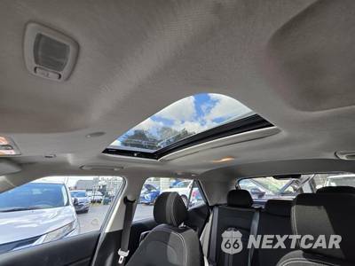 2025 Hyundai Venue SEL - zdjęcie 25 z 28 - miniatura