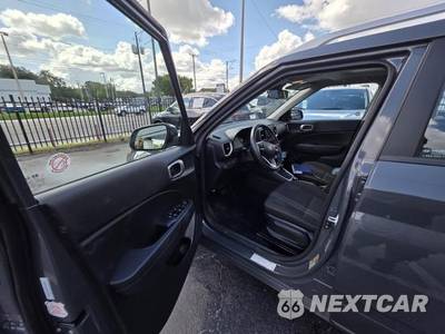 2025 Hyundai Venue SEL - zdjęcie 21 z 28 - miniatura