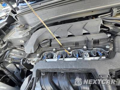2025 Hyundai Venue SEL - zdjęcie 17 z 28 - miniatura