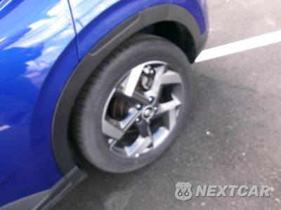 2025 Hyundai Venue SEL - zdjęcie 10 z 27 - miniatura