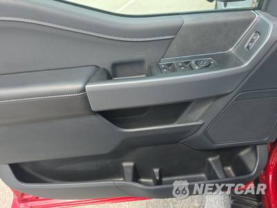 2026 Ford F-150 XLT Crew Cab Short Bed - zdjęcie 9 z 19 - miniatura