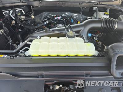 2026 Ford F-150 XLT Crew Cab Short Bed - zdjęcie 15 z 19 - miniatura