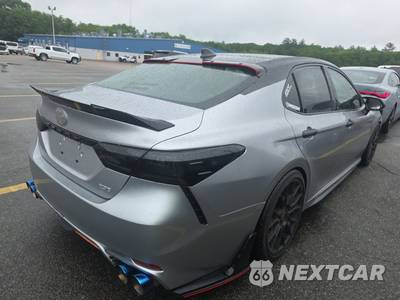2019 Toyota Camry XSE - zdjęcie 4 z 30 - miniatura