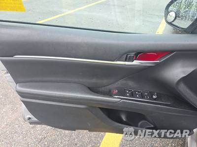 2019 Toyota Camry XSE - zdjęcie 9 z 30 - miniatura