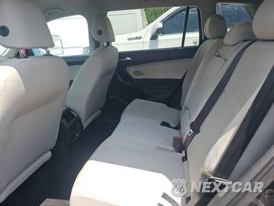 2018 Volkswagen Tiguan S - zdjęcie 7 z 26 - miniatura