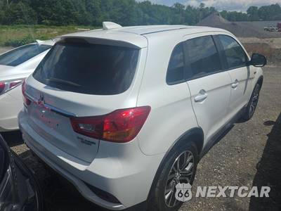 2019 Mitsubishi Outlander Sport ES - zdjęcie 4 z 21 - miniatura