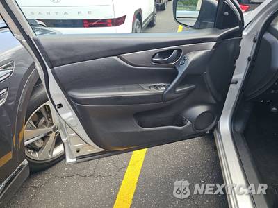 2021 Nissan Rogue Sport S - zdjęcie 9 z 40 - miniatura