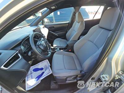 2025 Toyota Corolla Cross Hybrid S - zdjęcie 7 z 30 - miniatura