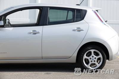 2011 Nissan LEAF SL - zdjęcie 13 z 50 - miniatura